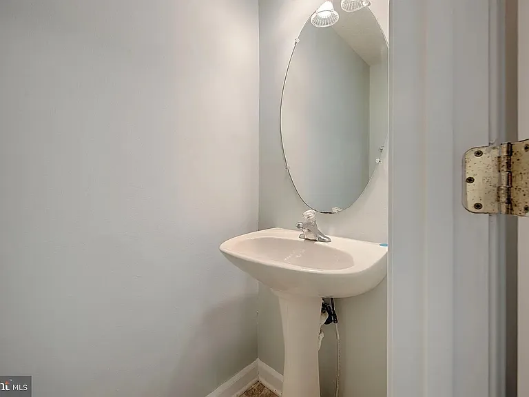 Powder room