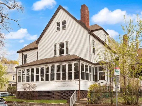 68 Murdock St, Brighton, MA 02135