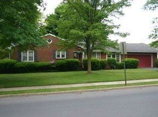 924 E McKinley St, Chambersburg, PA