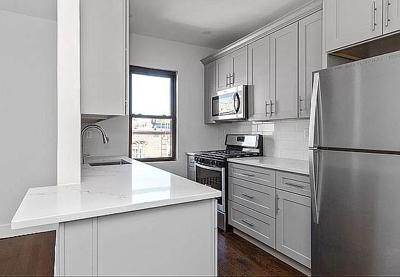 2nd image of 24-52 33rd St #2