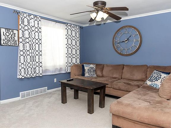 4th image of 84 Lyndale Ct