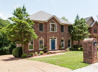 2713 N Highlands Dr, Nashville, TN 37221