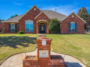 411 Windsor Rd, Midwest City, OK 73130