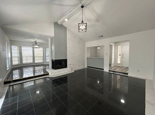 8311 Shallow Creek Dr, San Antonio, TX 78251