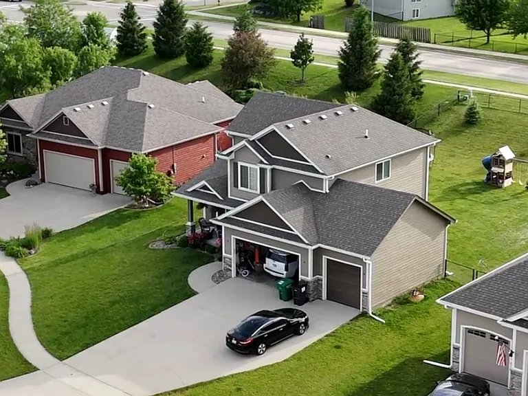 506 NW Ridgeline Dr — Photo 2