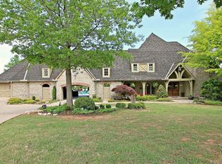 5367 Oak Leaf Dr, Tulsa, OK 74131