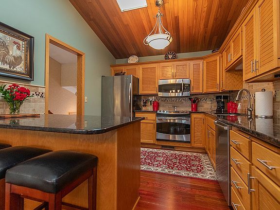 5th image of 4073 Quantico Ln N