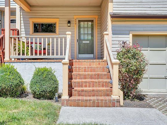 2nd image of 359 Woods Ave SW