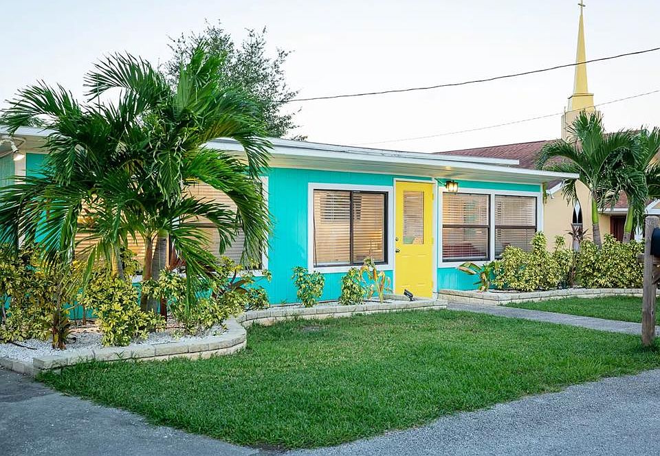 1st image of 839 3RD STREET N