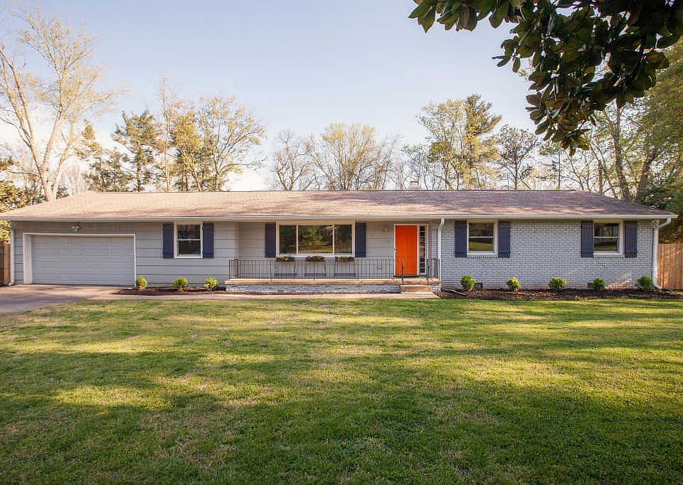 1st image of 7016 Gainesborough Dr
