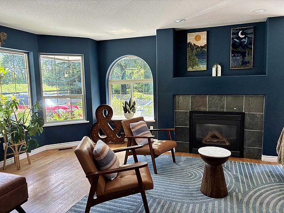 4th image of 13369 Park Ln