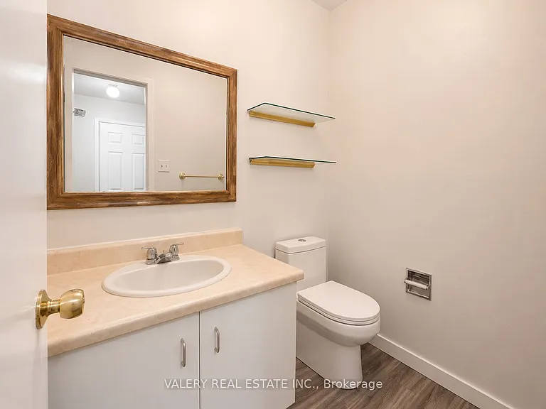 164 Daniels Cres #MAIN — Photo 8