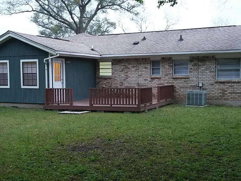 5855 Mitchell Ln — Photo 7