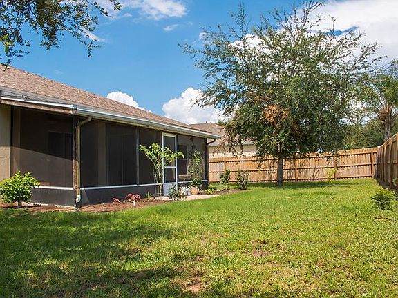 2nd image of 515 Lake Villa Way