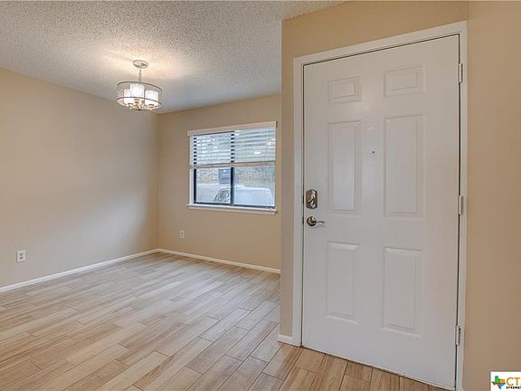 3rd image of 1256 Cougar Dr #1