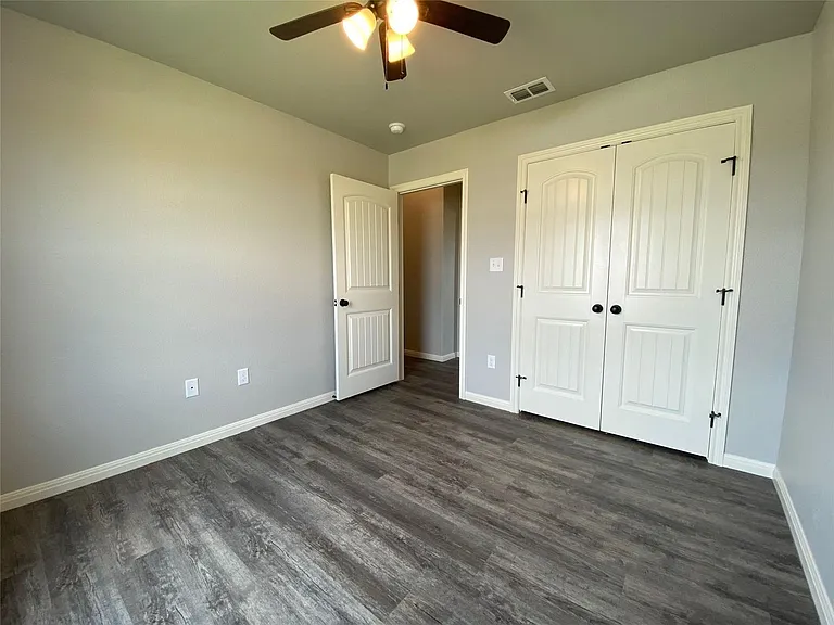 6901 Inverness St — Photo 11