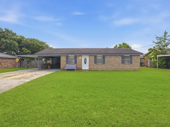 1734 Myrtle St, Westlake, LA 70669