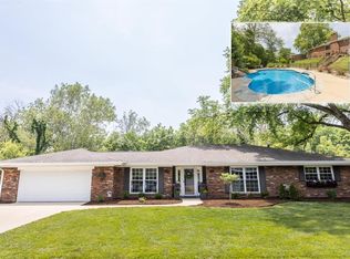 110 Paddock Rd, Belleville, IL 62223