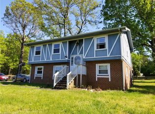 1590 Cliffwood Dr, Asheboro, NC 27205