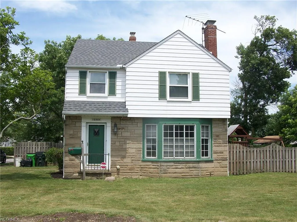 12205 Oak Park Blvd photo 1