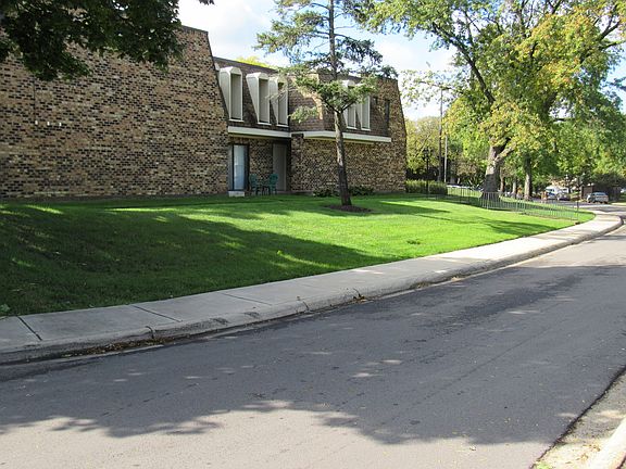 2nd image of 7700 Woodward Ave
