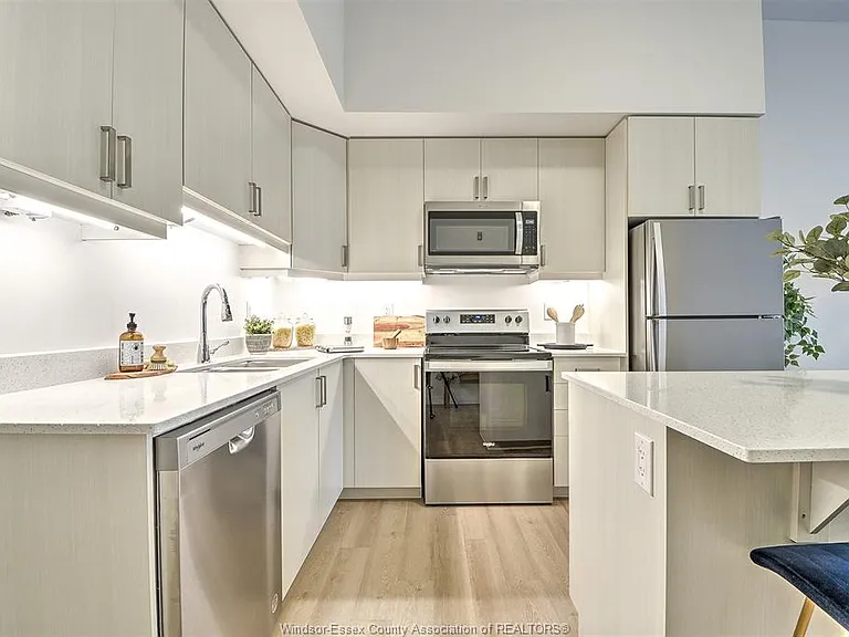 207 Brock St #319 — Photo 16