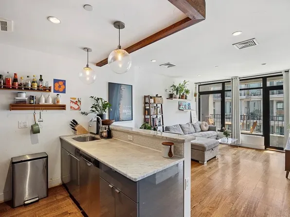 102 Gold Street image 1 of 10