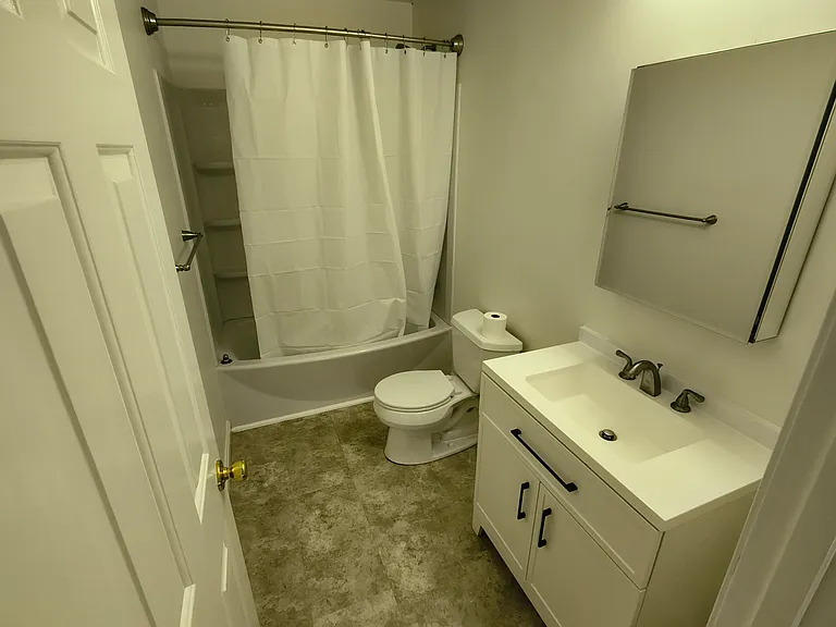 Upstairs bathroom