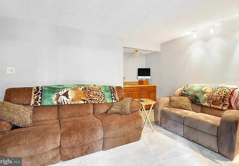 5217 Harbor Court Dr — Photo 20