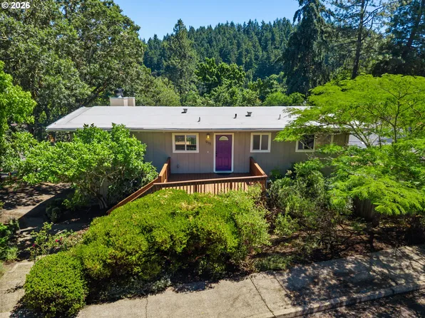 975 E 44th Ave, Eugene, OR 97405