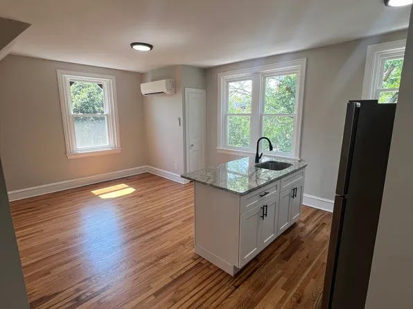 1601 N Broom St APT 8, Wilmington, DE 19806