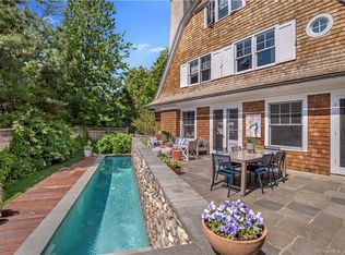 29 Pine Point Rd, Norwalk, CT 06853