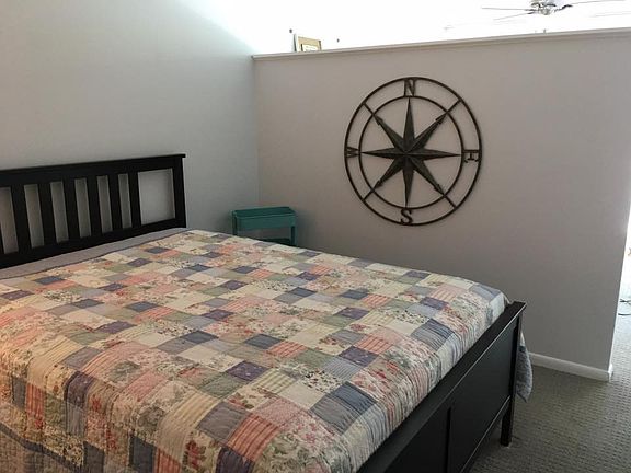 5th image of 1050 N Corona St APT 208