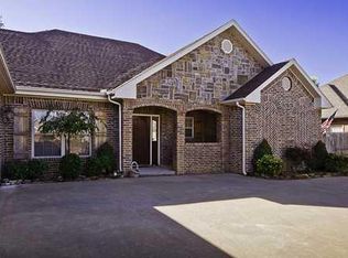 508 SE Eaton St, Bentonville, AR 72712