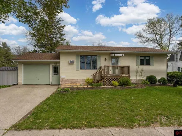 311 3rd Ave SE, Mapleton, MN 56065
