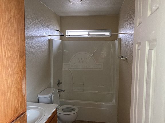 5th image of 318 Jeff Gordon Dr #A