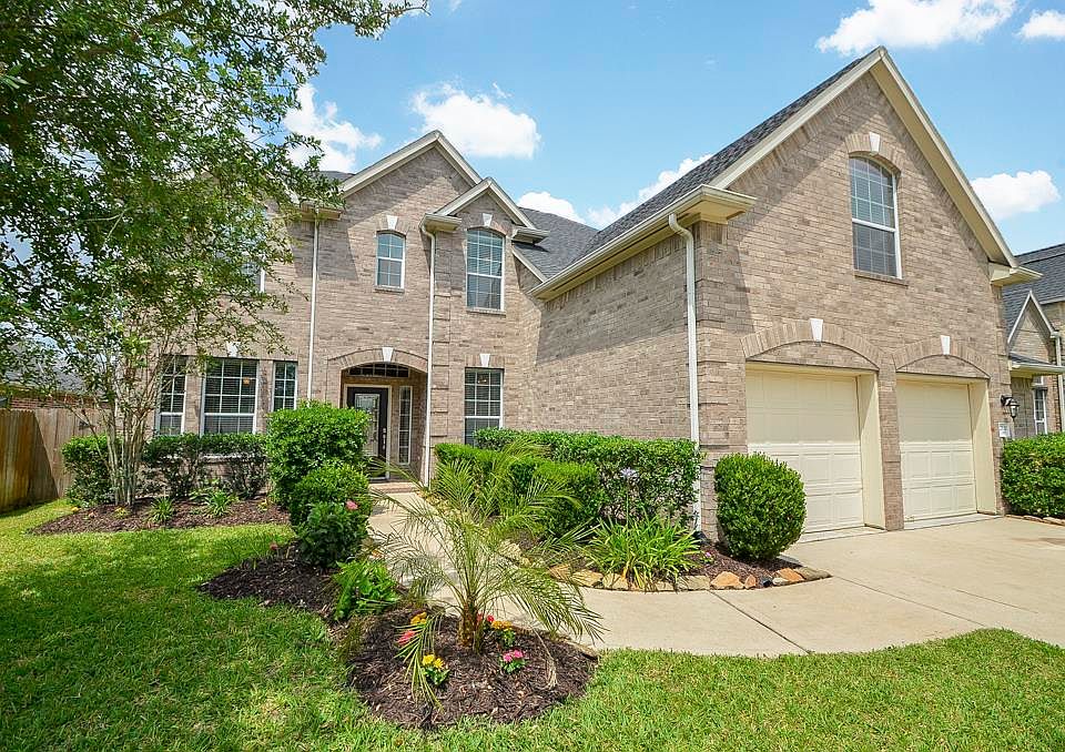 1st image of 2610 Firecrest Dr