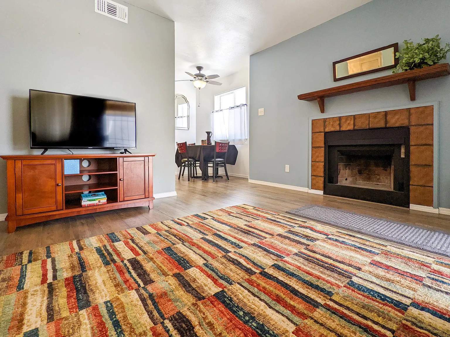 302 W Mescalero Rd — Photo 4
