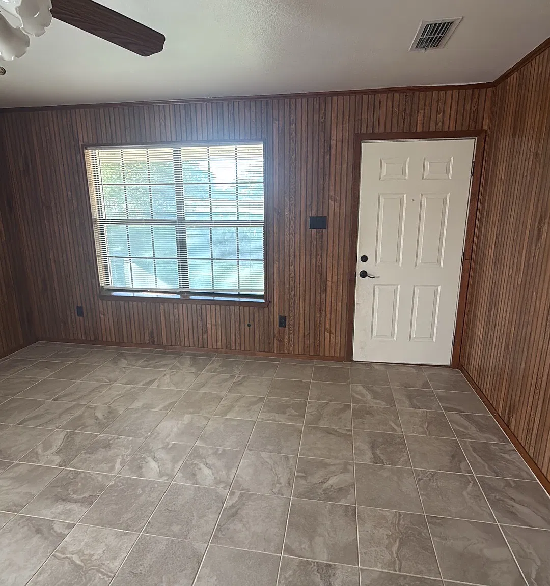 114 North Crockett Street - 1 — Photo 2