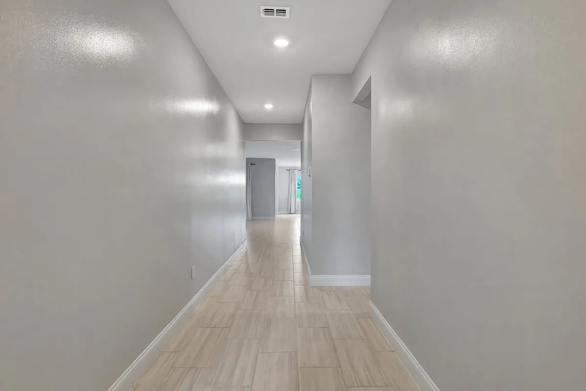 8606 Dahlia Circle — Photo 4