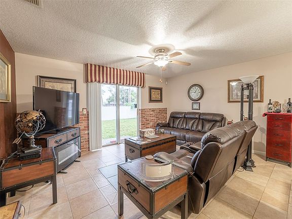 5th image of 13202 Beechberry Dr