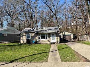 2121 Kirkwood Blvd, Davenport, IA 52803