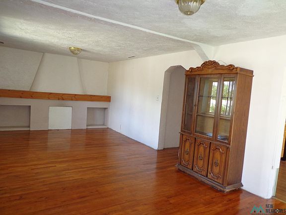 2nd image of 411 Moreno St