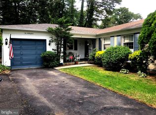 2 Nottingham Way, Turnersville, NJ 08012