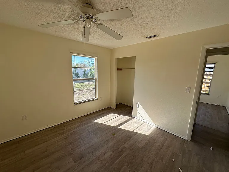 6535 Waterford Cir — Photo 22