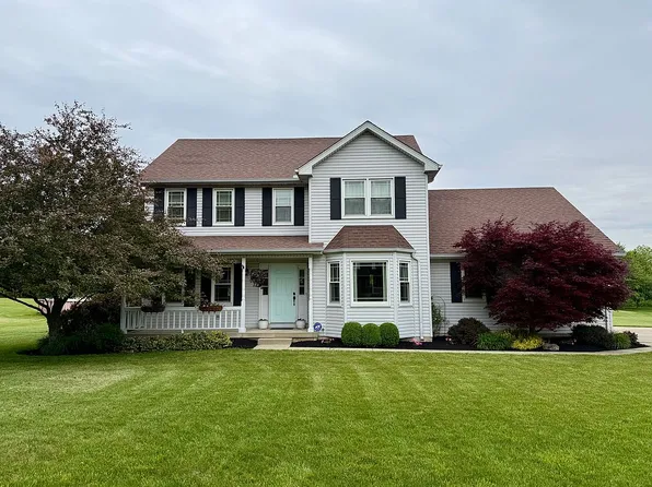 5215 Horse Shoe Dr, Lewisburg, OH 45338