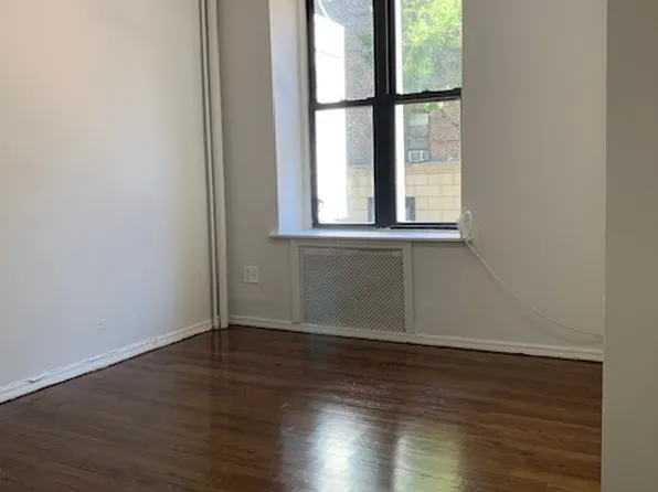 244 West 16th Street image 1 of 8