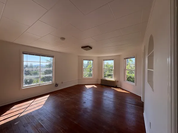 212 Pearl St APT 3, Eugene, OR 97401