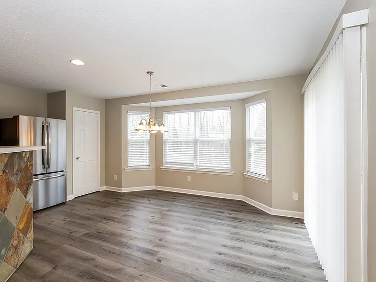 4509 Red Hook Rd — Photo 8