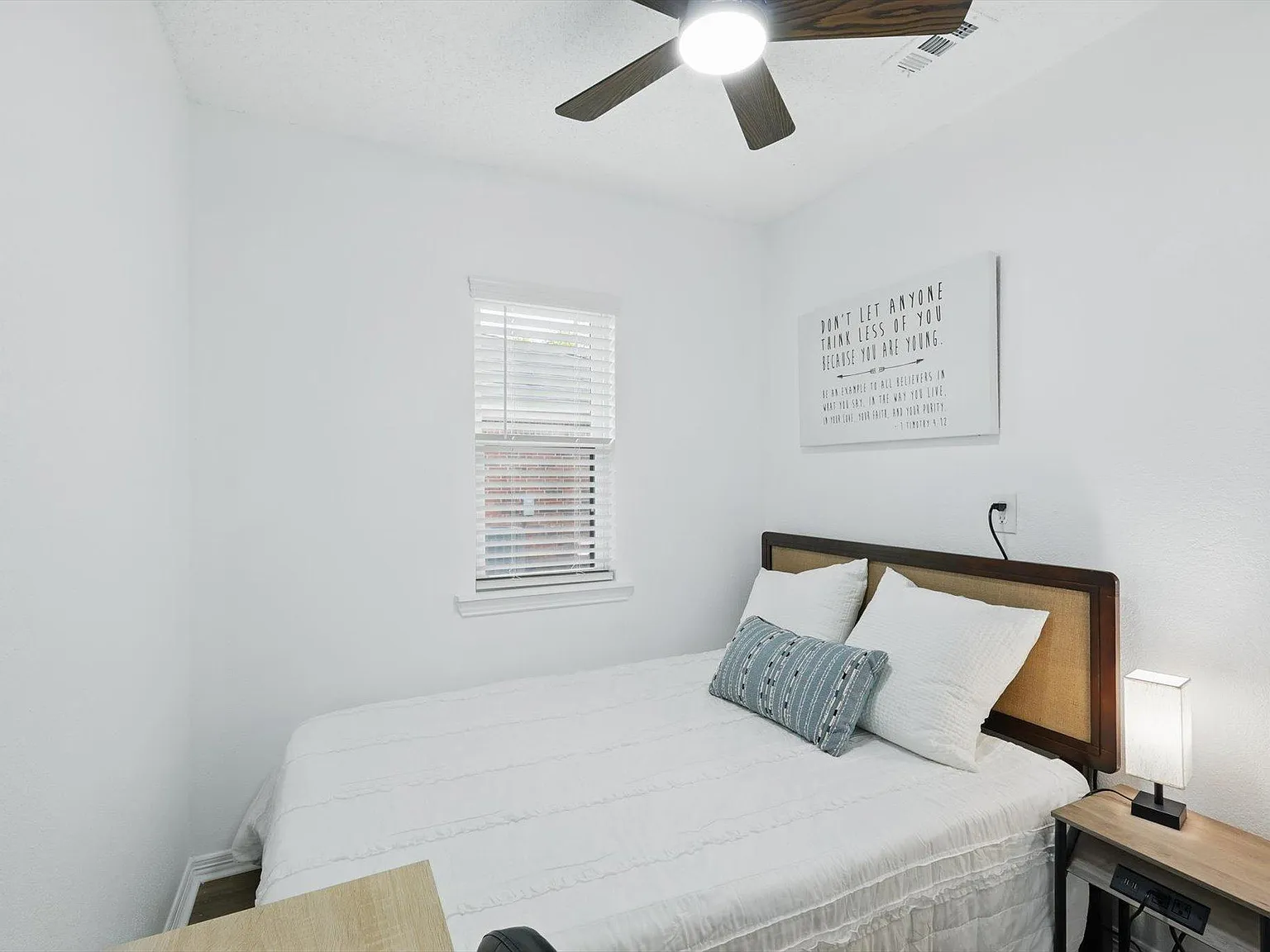 4 bed, 3.0 bath, 1823 sqft, $832 — Photo 3